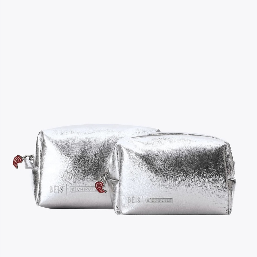 BÉIS x Chipotle The Burrito Pouch Set 
in Foil